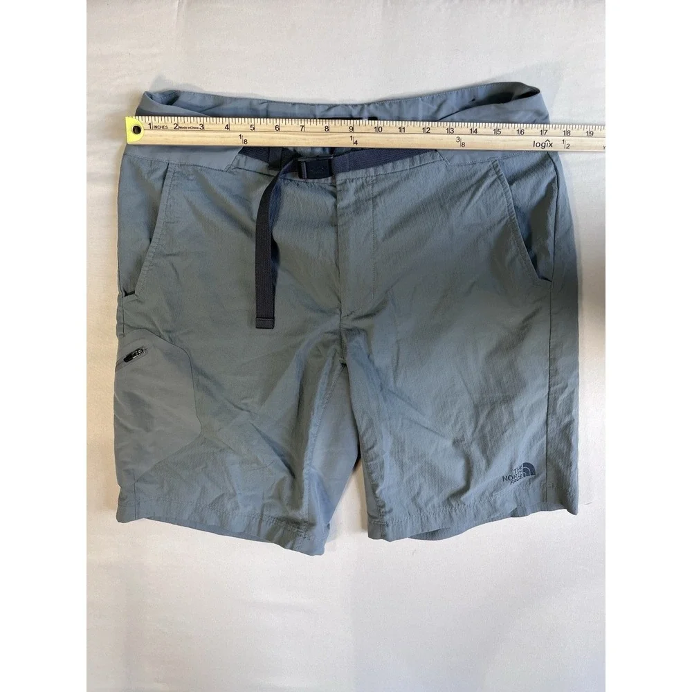 The North Face Men's Shorts Size 32 Grey